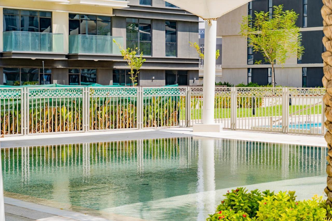 Expo Village Serviced Apartments Dubai Exterior foto